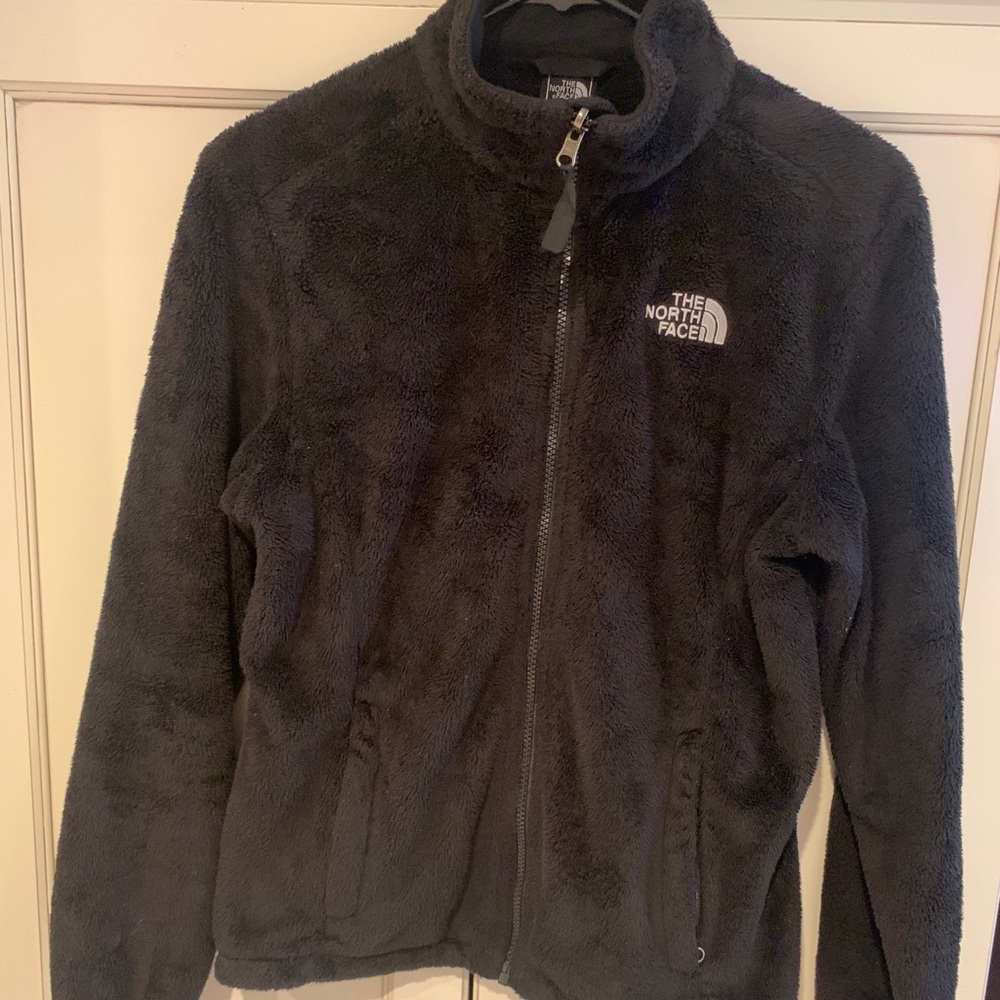 Black womans north face osito jacket